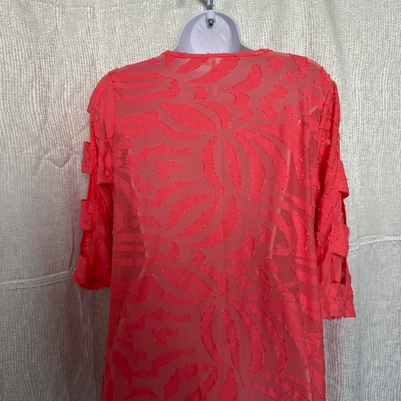 LULU B, melon/ pink, 3/4 sleeve  with cut outs, top, size M - Picture 6 of 6